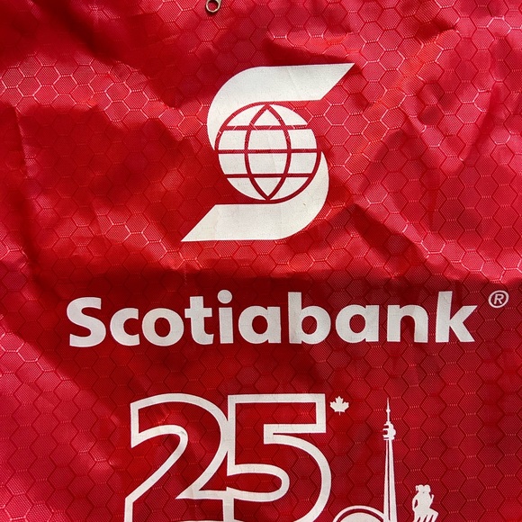 RED nylon drawstring cinch bag/backpack with SCOTIABANK logo - Picture 3 of 3